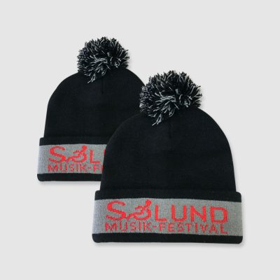 pom pom all black beanies